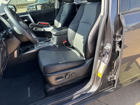 Used 2022 Toyota 4Runner SR5 Premium w/ Moonroof Package image 11