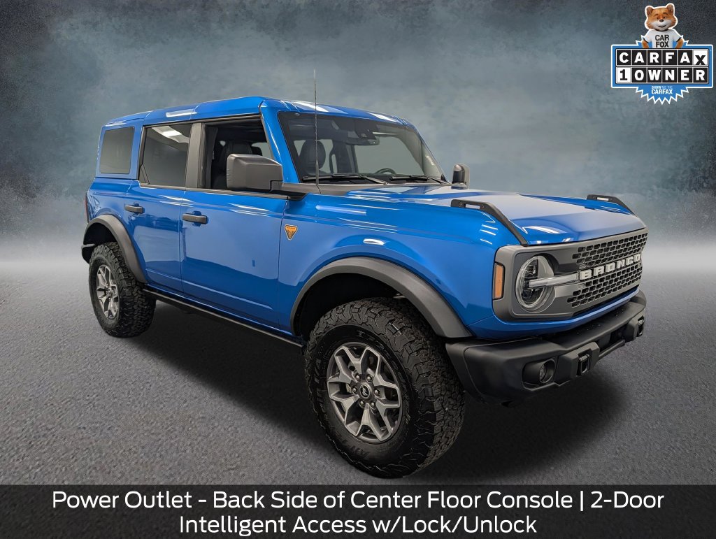 Used 2025 Ford Bronco Badlands AWD/4WD image 3