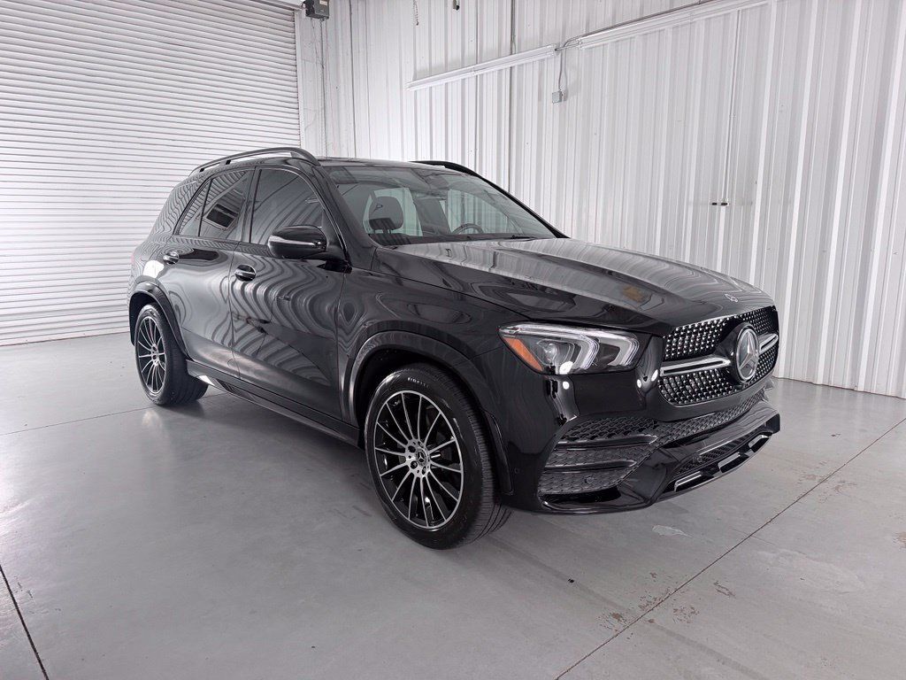 Used 2023 Mercedes-Benz GLE 450 4MATIC image 3
