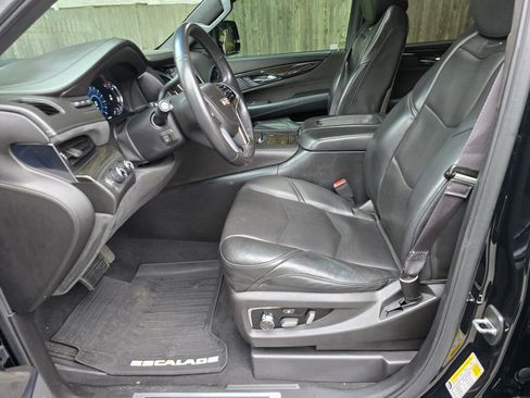 Used 2016 Cadillac Escalade ESV Platinum image 25