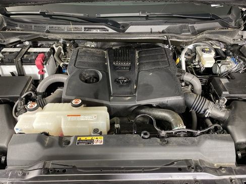 Used 2023 Toyota Tundra SR5 w/ SR5 Premium Package image 12