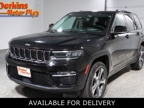 Used 2023 Jeep Grand Cherokee Limited AWD/4WD image 1