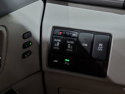 Used 2016 Honda Odyssey Touring image 40