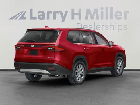 New 2026 Toyota Grand Highlander AWD image 2