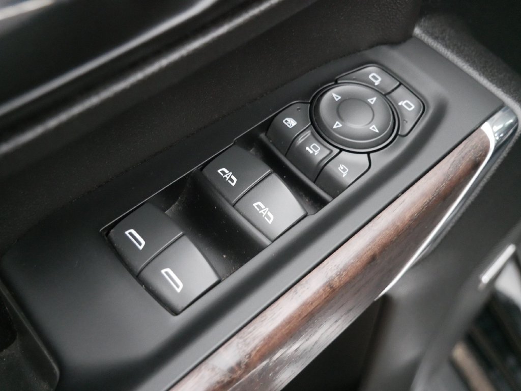 Used 2023 GMC Sierra 3500 Denali AWD/4WD image 13