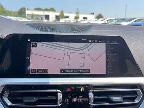 Used 2020 BMW 330i Sedan w/ M Sport Package RWD image 21