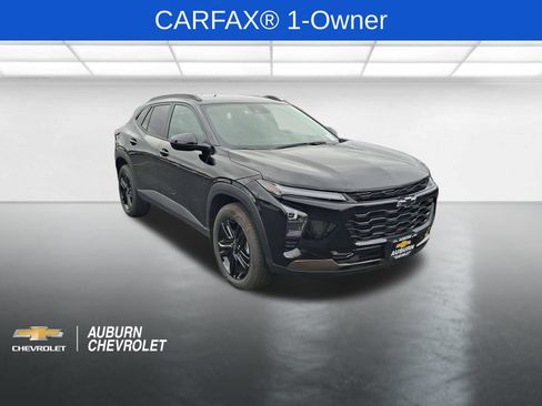 Used 2025 Chevrolet Trax ACTIV w/ Driver Confidence Package FWD image 1