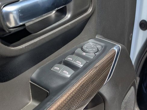 Used 2023 Chevrolet Silverado 2500 LT AWD/4WD image 16