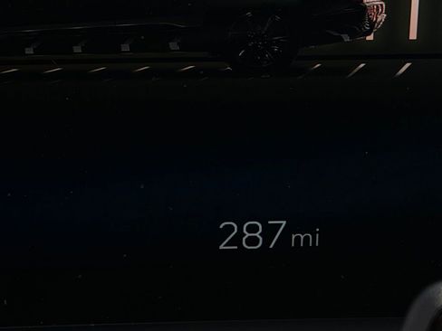 Used 2026 Cadillac Vistiq Sport image 16