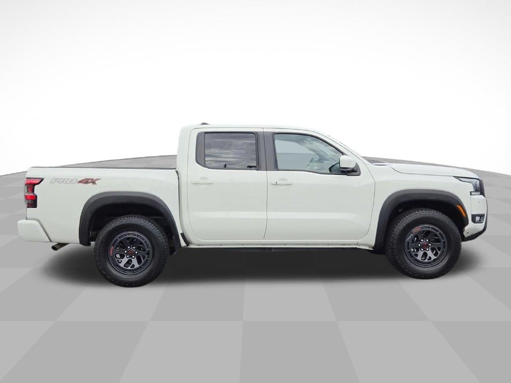 Used 2026 Nissan Frontier PRO-4X AWD/4WD image 2