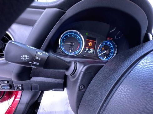 Used 2019 Toyota Corolla LE w/ LE Premium Package w/Moonroof FWD image 18