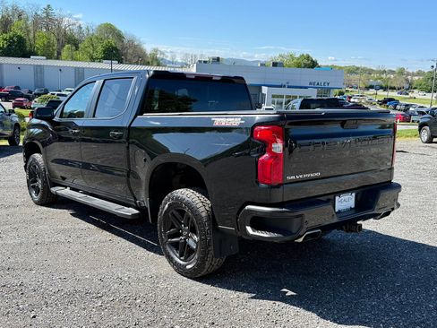 Certified 2022 Chevrolet Silverado 1500 LT Trail Boss w/ Safety Package AWD/4WD image 4