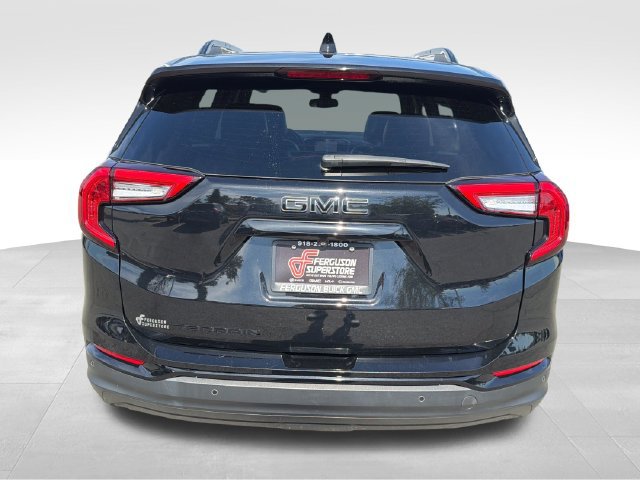 Used 2023 GMC Terrain SLT w/ Infotainment Package II FWD image 6