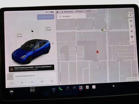 Used 2022 Tesla Model Y Performance AWD/4WD image 9
