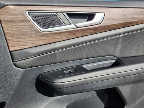 New 2025 Volkswagen Atlas SEL image 20