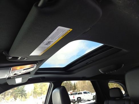 Used 2022 Dodge Durango GT image 7