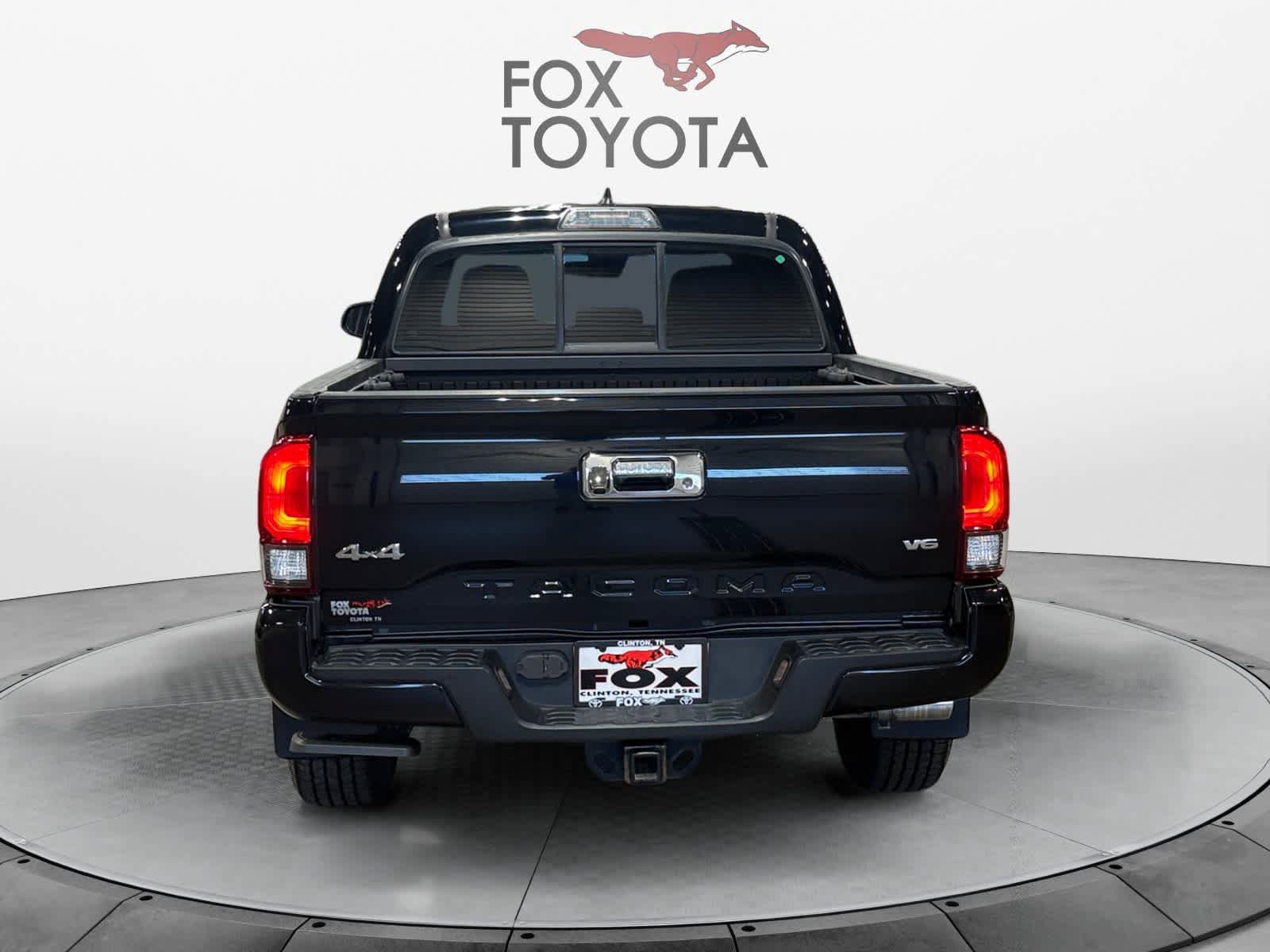 Used 2018 Toyota Tacoma SR w/ SR Convenience Package AWD/4WD image 5