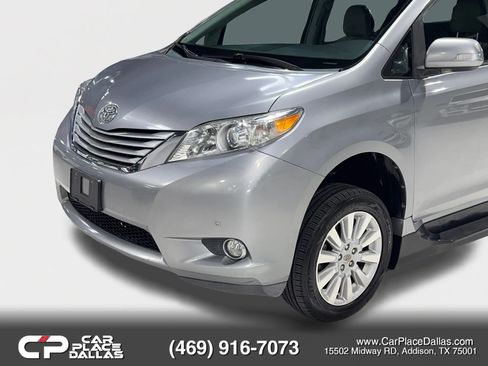 Used 2013 Toyota Sienna Limited w/ Premium Pkg FWD image 7