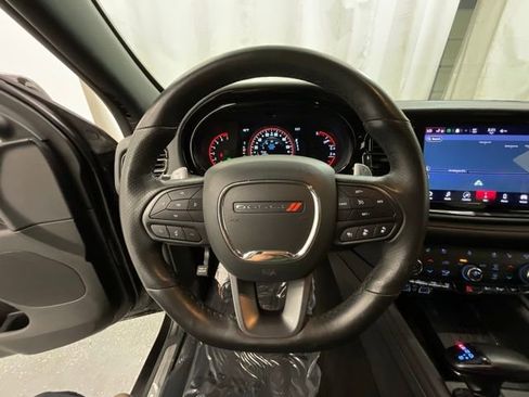 Used 2025 Dodge Durango GT AWD/4WD image 11