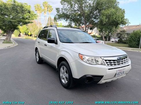 Used 2013 Subaru Forester 2.5X w/ Popular Pkg 1 AWD/4WD image 3