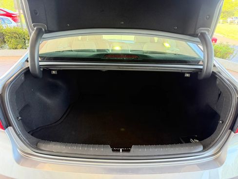 Used 2015 Hyundai Sonata Limited w/ Option Group 06 FWD image 24