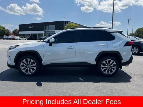 Used 2025 Toyota RAV4 XLE Premium FWD image 6