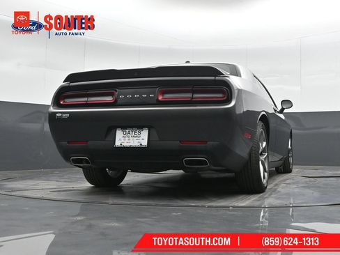 Used 2022 Dodge Challenger GT RWD image 31
