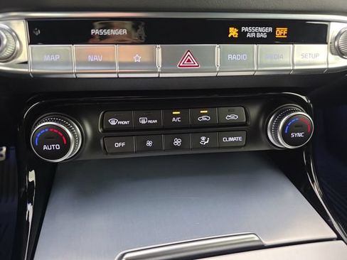 Used 2023 Kia Stinger GT2 AWD/4WD image 24