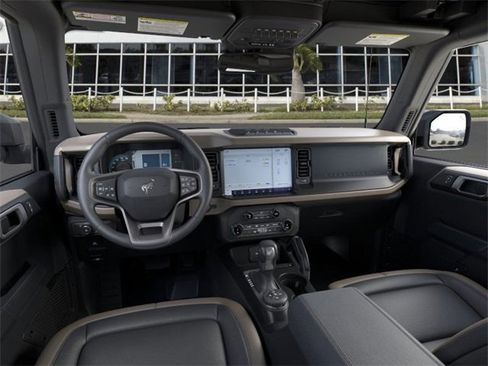 New 2025 Ford Bronco Big Bend w/ Black Diamond Package image 9