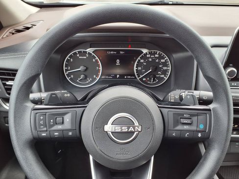 Used 2023 Nissan Rogue SV AWD/4WD image 13