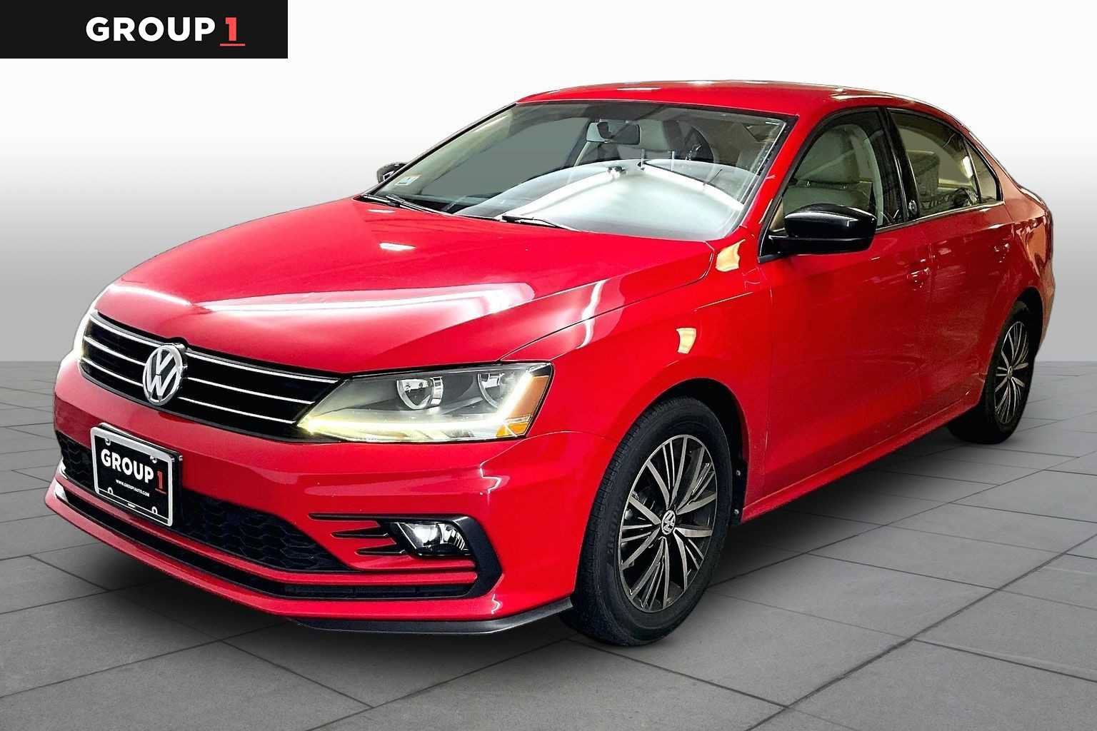 Used 2018 Volkswagen Jetta Wolfsburg Edition FWD image 1