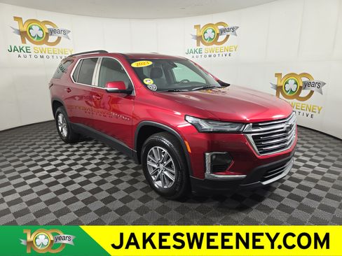 Certified 2023 Chevrolet Traverse LT FWD image 1