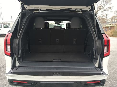 New 2026 Ford Expedition Platinum w/ Stealth Appearance Package AWD/4WD image 11