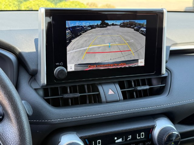 Used 2024 Toyota RAV4 XLE FWD image 18