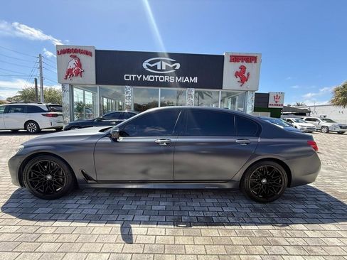 Used 2017 BMW 750i 750i Sedan image 4
