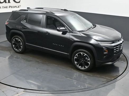 New 2026 Chevrolet Equinox LT w/ Convenience Package II image 16