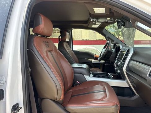 Used 2019 Ford F250 King Ranch w/ King Ranch Ultimate Package AWD/4WD image 32
