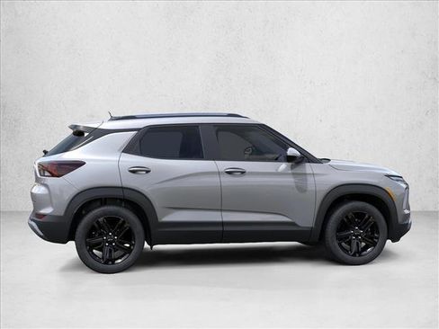 New 2026 Chevrolet TrailBlazer LT w/ Midnight Edition FWD image 6