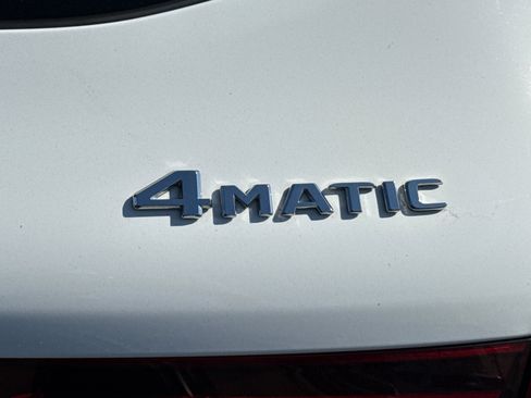 Used 2022 Mercedes-Benz GLC 300 4MATIC image 38