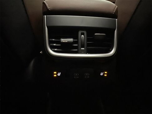 Used 2020 Subaru Outback Touring w/ Popular Package #2 image 23