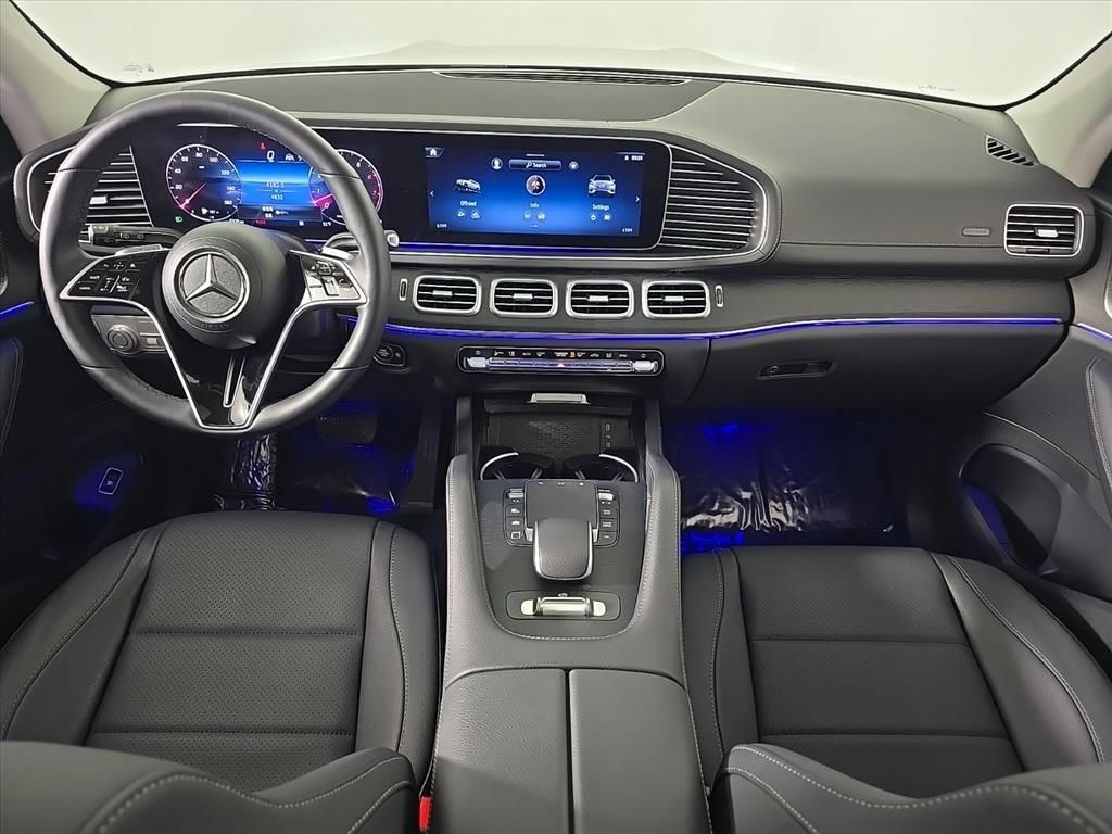 Used 2026 Mercedes-Benz GLS 450 4MATIC image 30