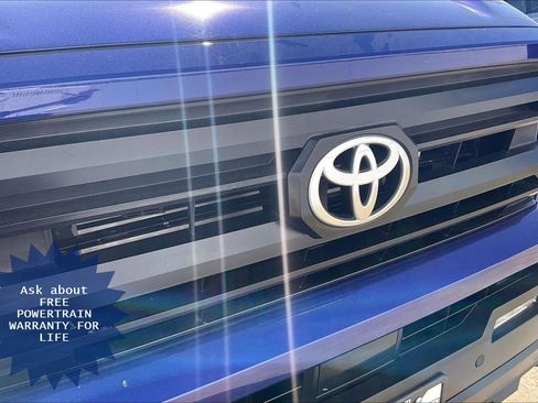Used 2024 Toyota Tacoma SR5 AWD/4WD image 34