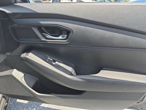 Used 2025 Honda Accord LX image 32