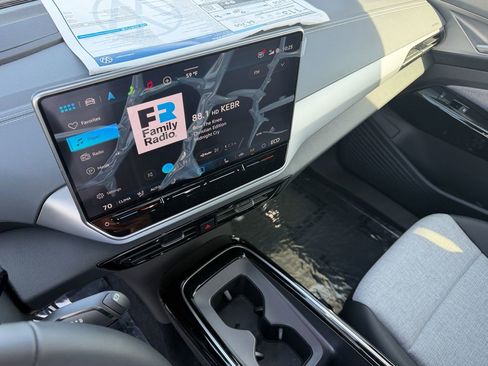 New 2026 Volkswagen ID.4 Pro image 19