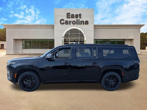 New 2026 Jeep Grand Wagoneer L Limited AWD/4WD image 6