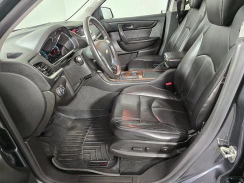 Used 2013 Chevrolet Traverse LT w/ LPO, 'HIT The Road' Package AWD/4WD image 24