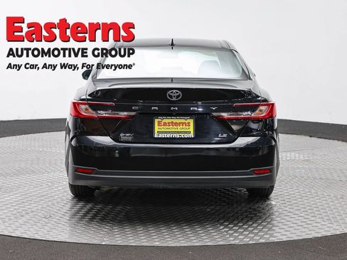 Used 2025 Toyota Camry LE FWD image 6