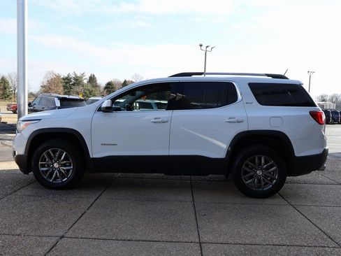 Used 2019 GMC Acadia SLT image 3