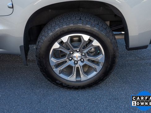 Used 2025 Chevrolet Silverado 1500 High Country w/ Technology Package image 9