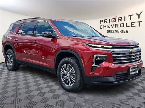 New 2026 Chevrolet Traverse LT w/ Driver Confidence Package image 3